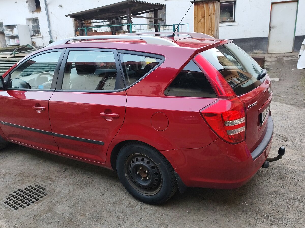 Kia ceed 1.6 crdi 84 kW r.v. 2009 - 3