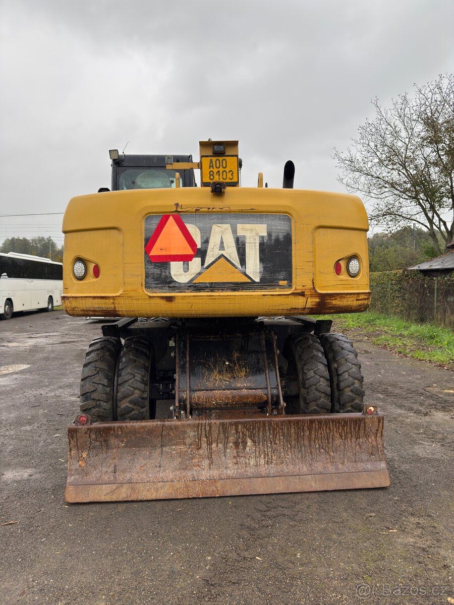 Kolový rypadlo Caterpillar M316D - 3