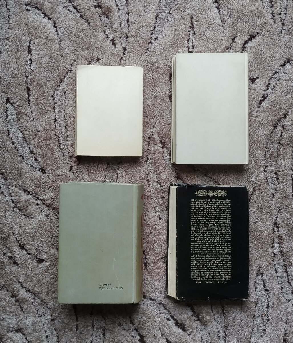 Staré knihy 5/10 - 3