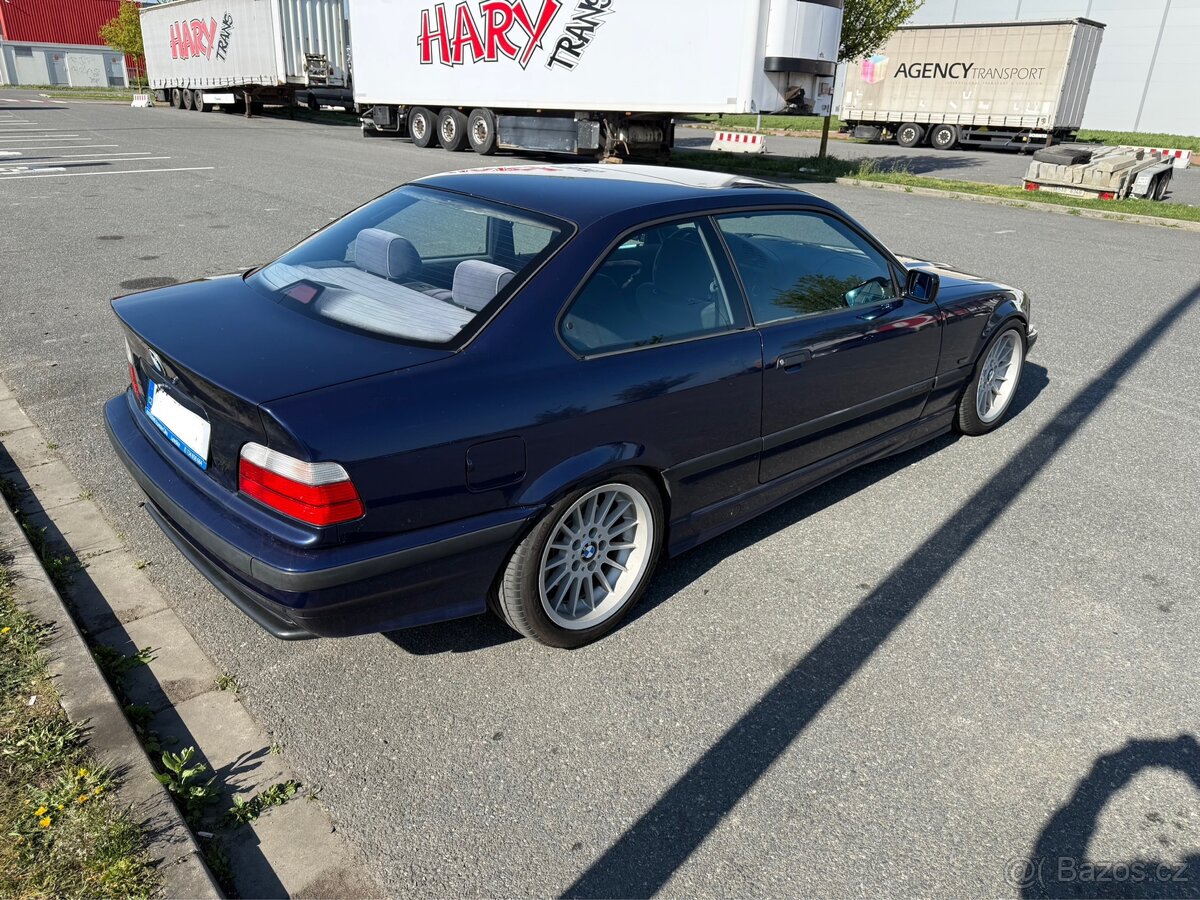 BMW E36 Coupe 320i - 3