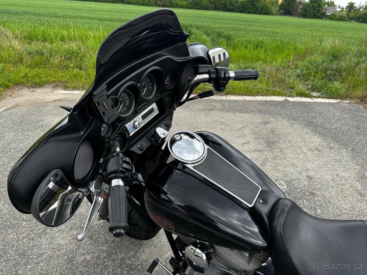 Harley Davidson Street Glide - 3