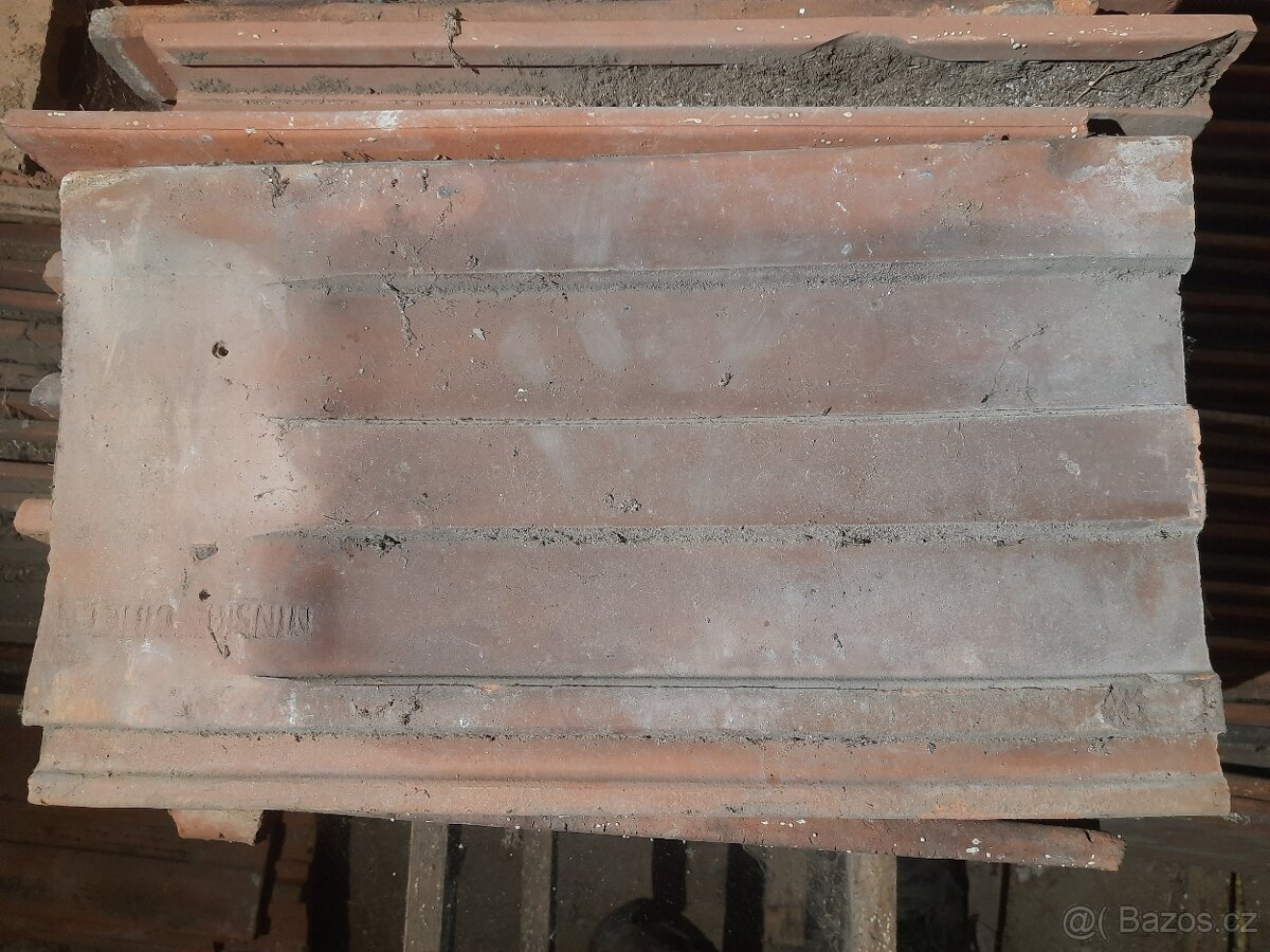 Střešní tašky "liniovky" - 3