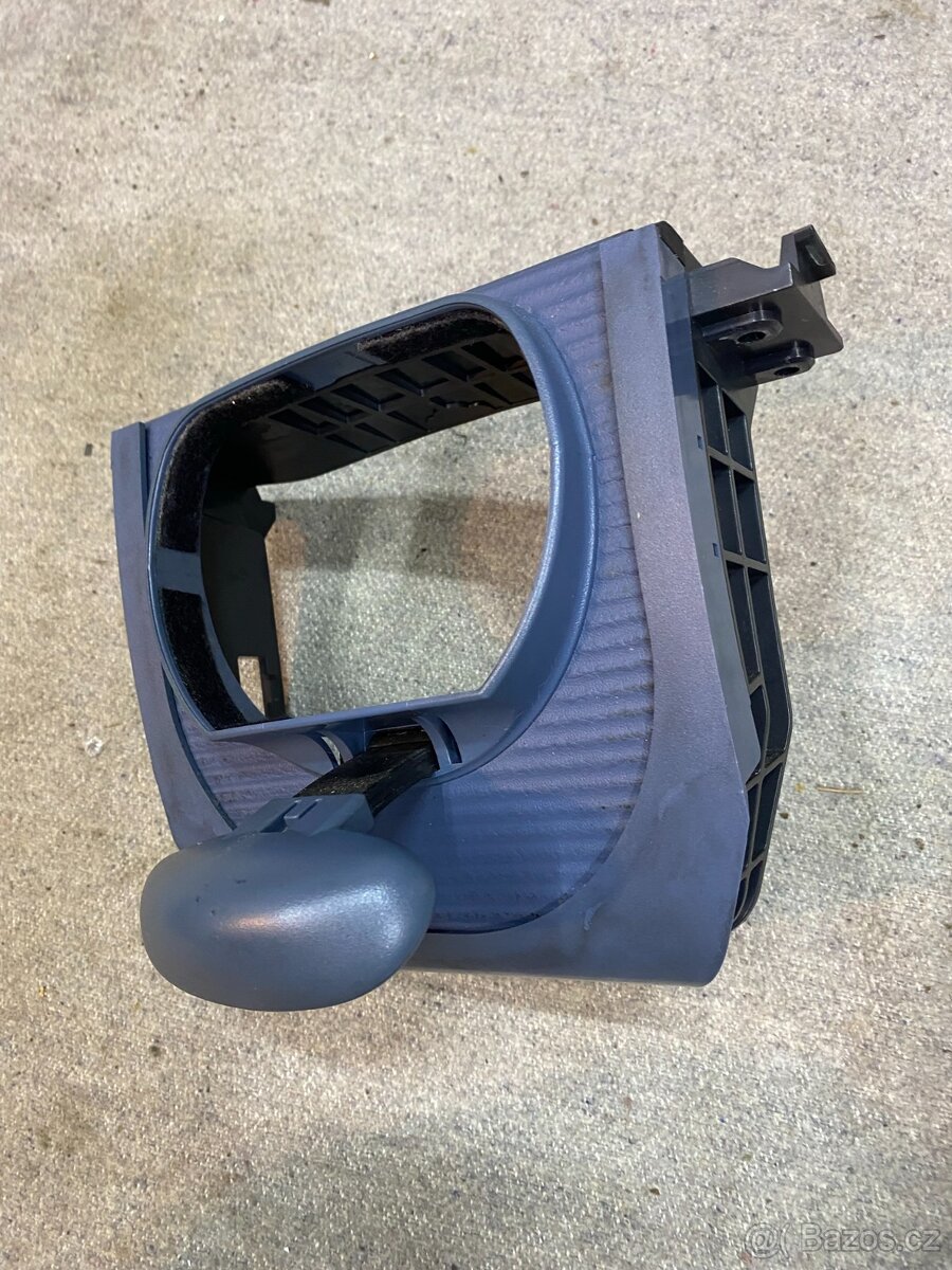 Mercedes w211 palubní deska - 3