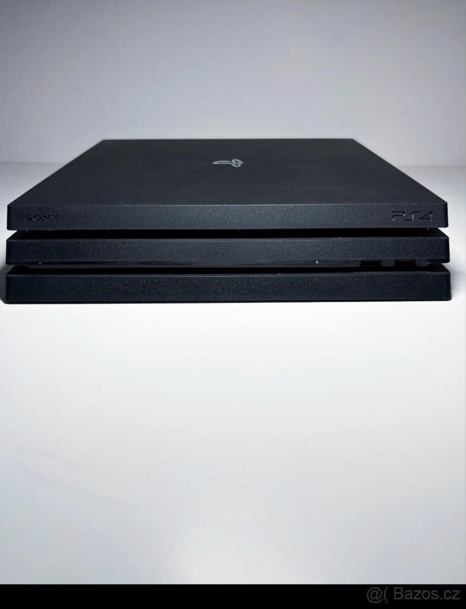 PlayStation 4 PRO 1T - 3