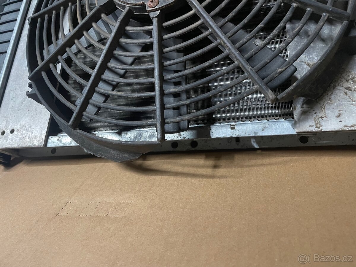Chladič BMW e36 s el.saharou - 3
