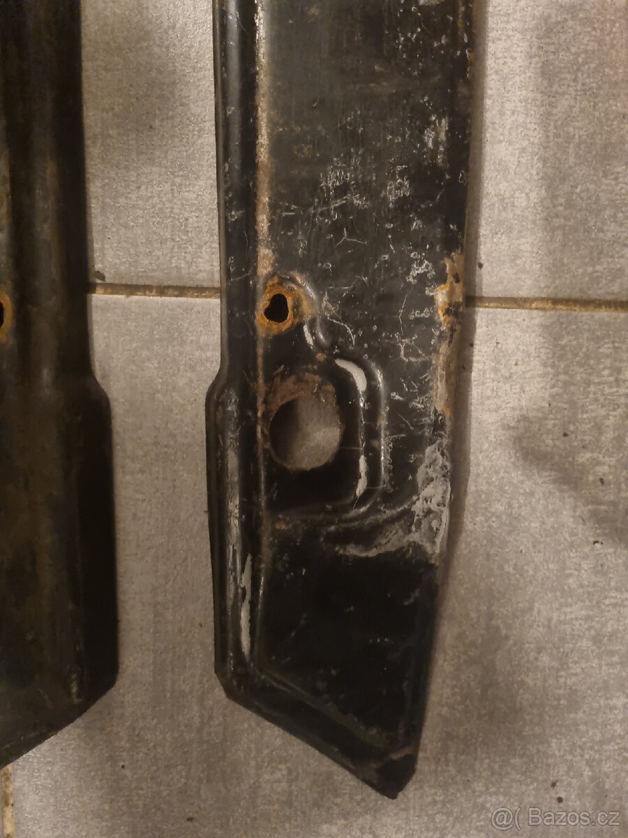 Kryty řetězu, prsíčka,kryt sání a podlážka babetta 207 - 3