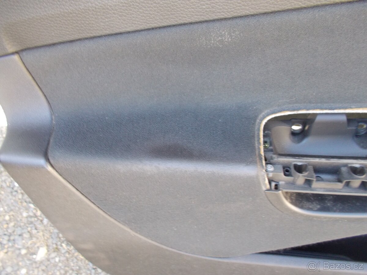 Tapeci VW Passat B6 - 3