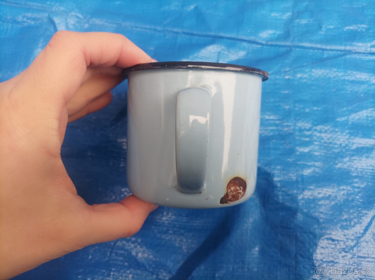 Smaltovaný hrnek - 3