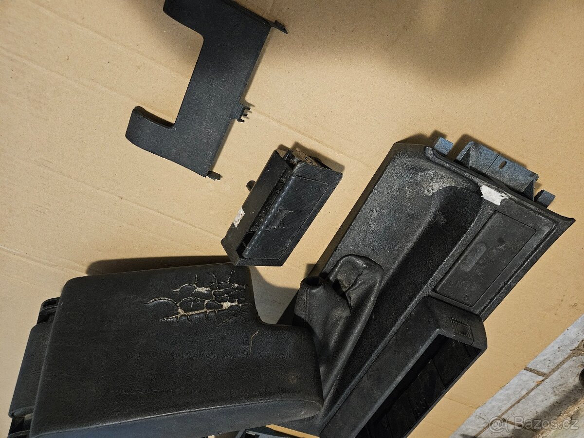 BMW E36 loketní opěrka sedan Touring coupé - 3