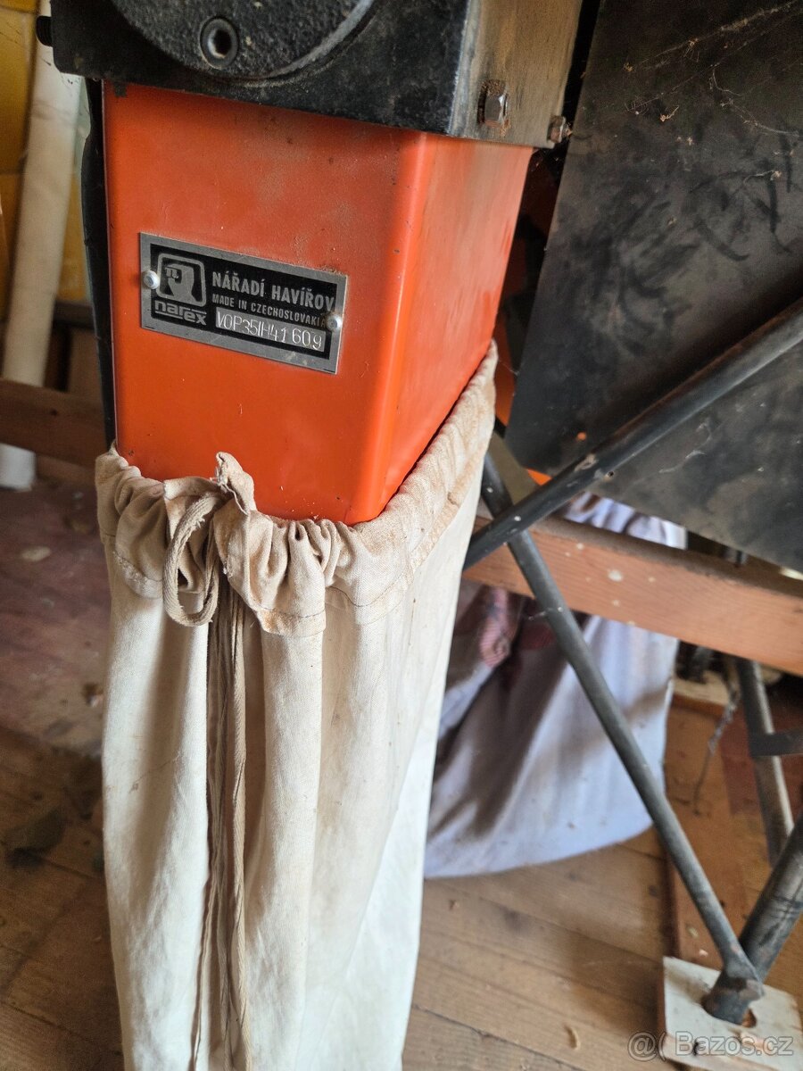 Cirkulárka s hoblovačkou Narex - 3