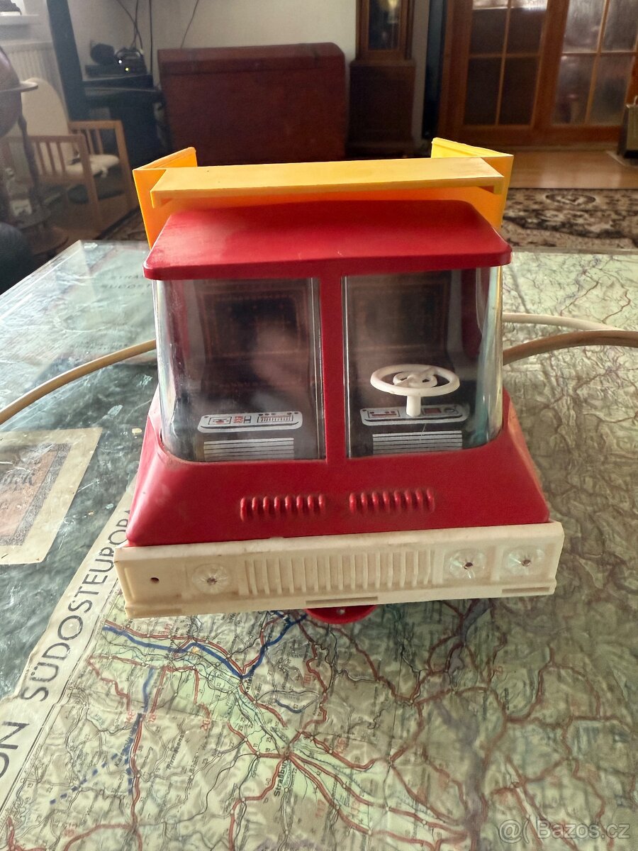 Staré autíčko Norma, funkční. - 3