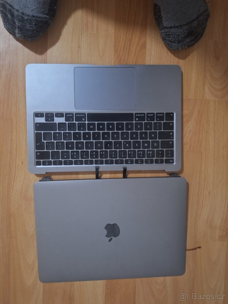 Mcbook Air 2020 i3 na dily - 3