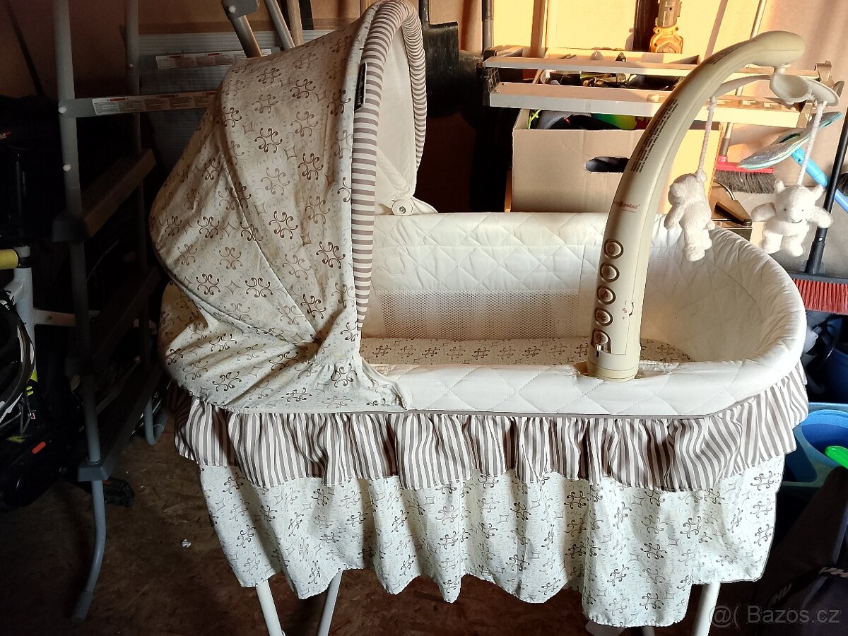 Dětská postýlka na kolečkách - 3