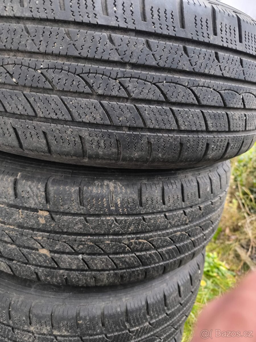 prodám zimní pneu s originálními disky na AUDI Q5 - 3