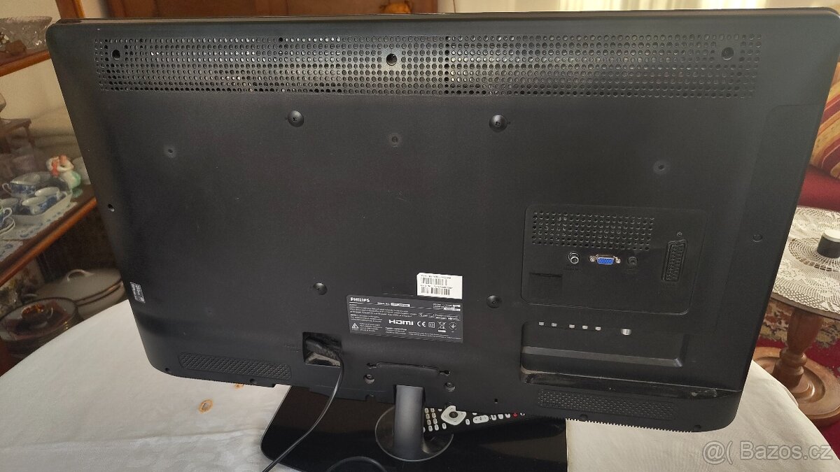 Televize Phillips 32´ + set top box - 3