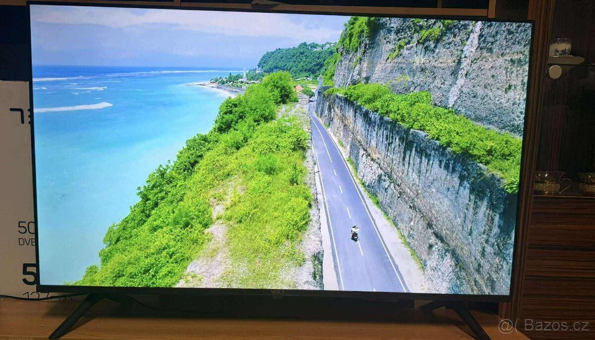 SMART Televize TESLA 50S635BUS - 3