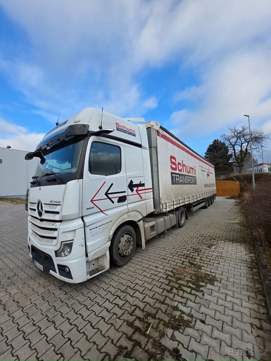 Mercedes Benz+ Schmitz - 3