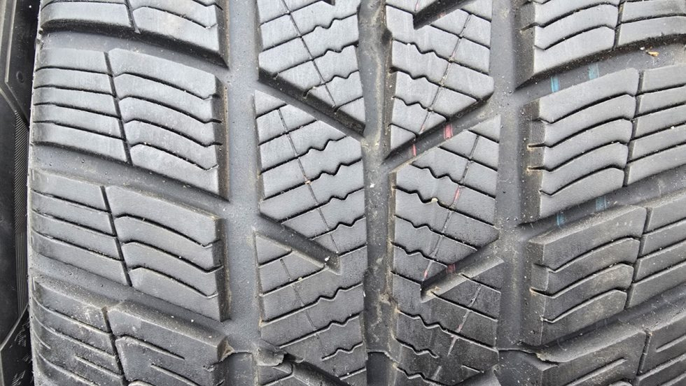 Zimní pneu 205/55/16 Barum - 3