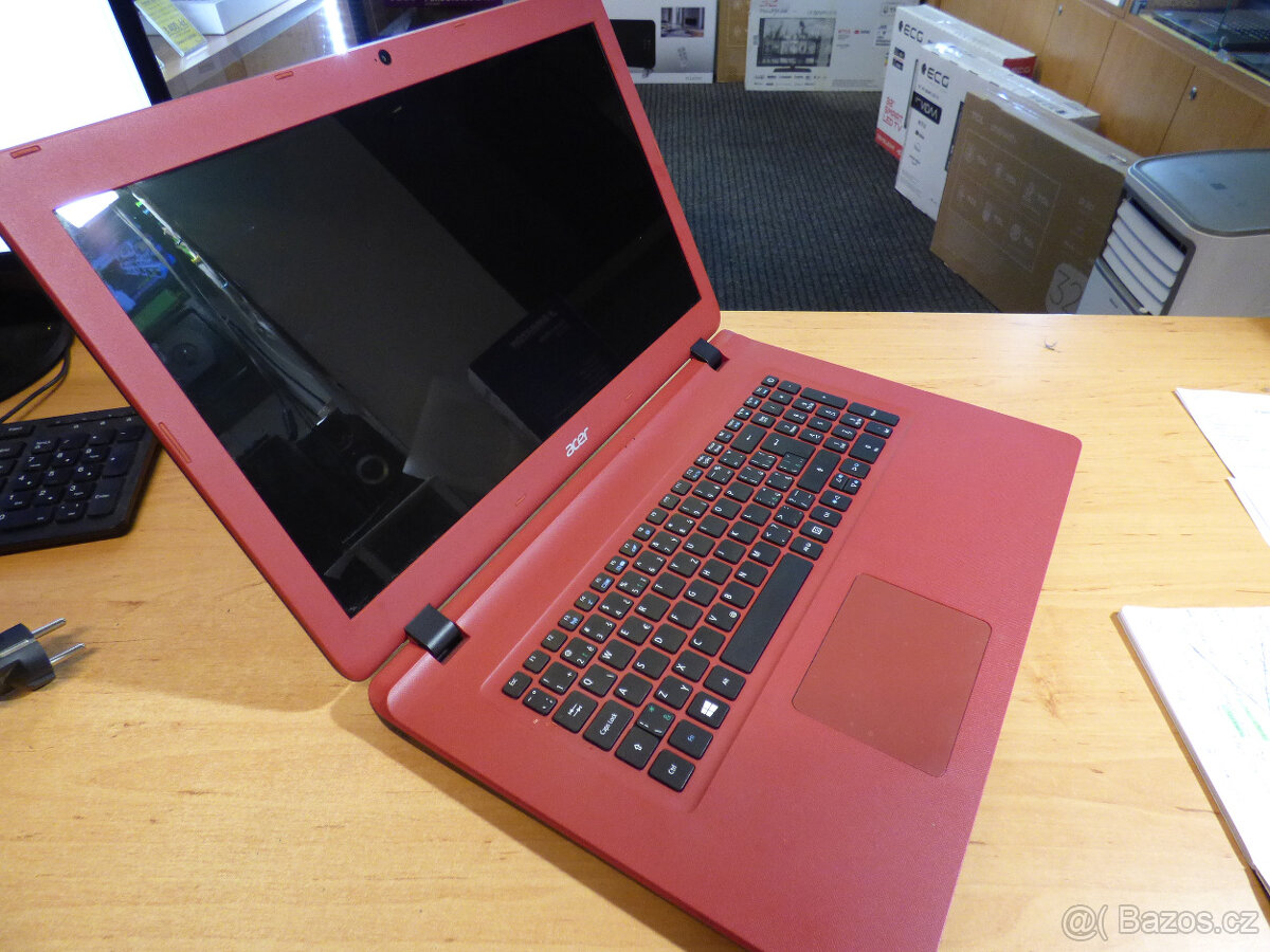 Acer Aspire ES 17.3" - 3