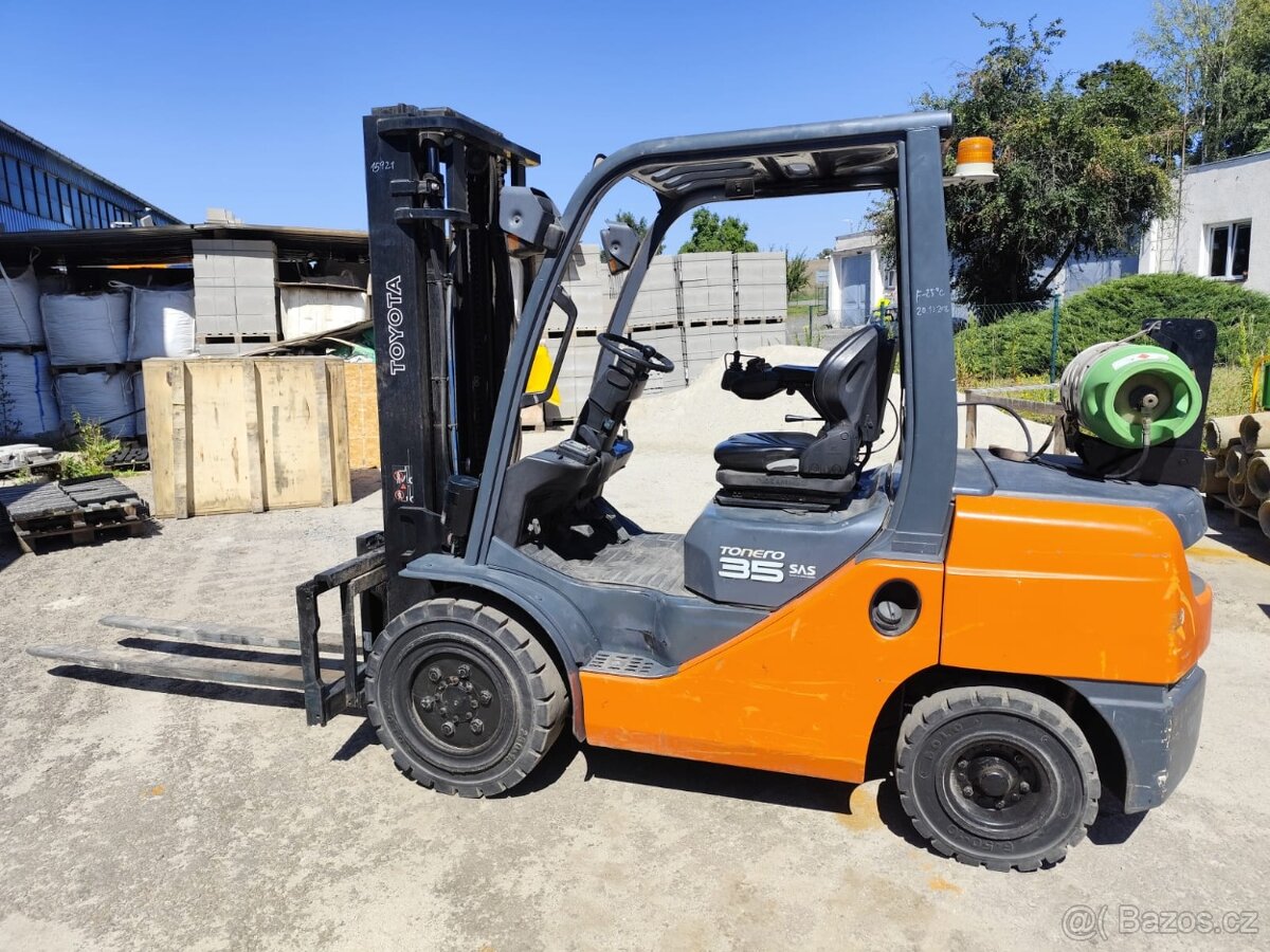 Vysokozdvižný vozík Toyota 8FGJ35 - 3