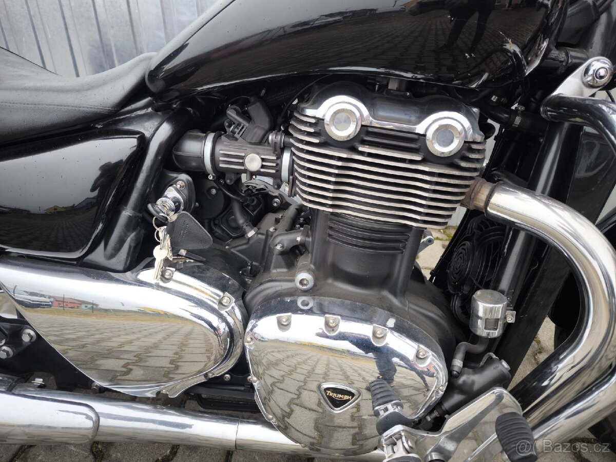 Triumph Thunderbird 1600 - 3