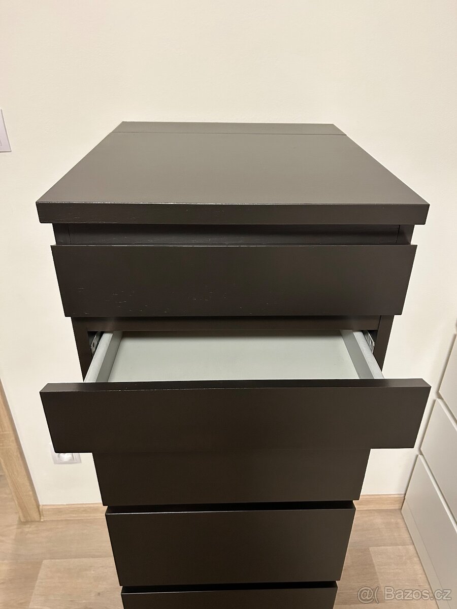 Komoda MALM se zrdcadlem - 6zásuvek - 3
