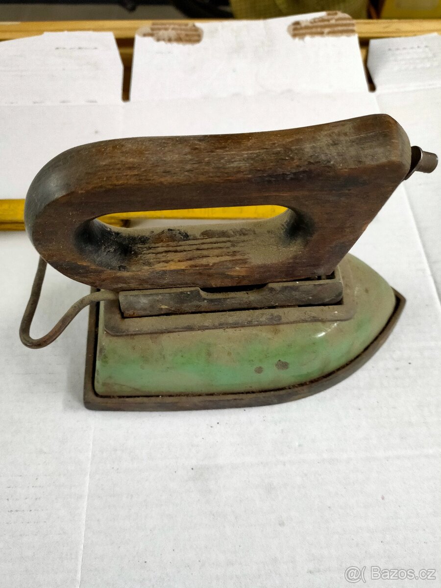 Starožitné žehličky - 3