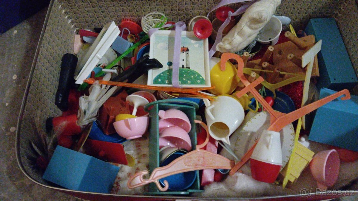 Retro nábyteček pro panenky - 3