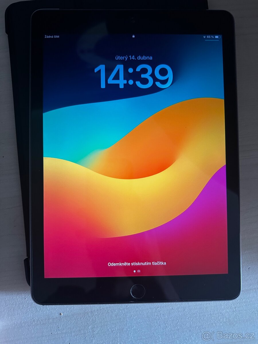 Apple iPad 6 gen - 3