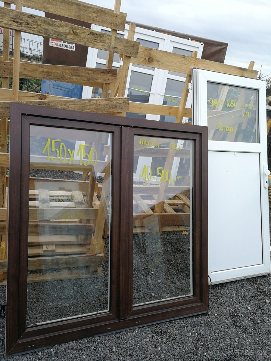 Okno dekor ořech - 3