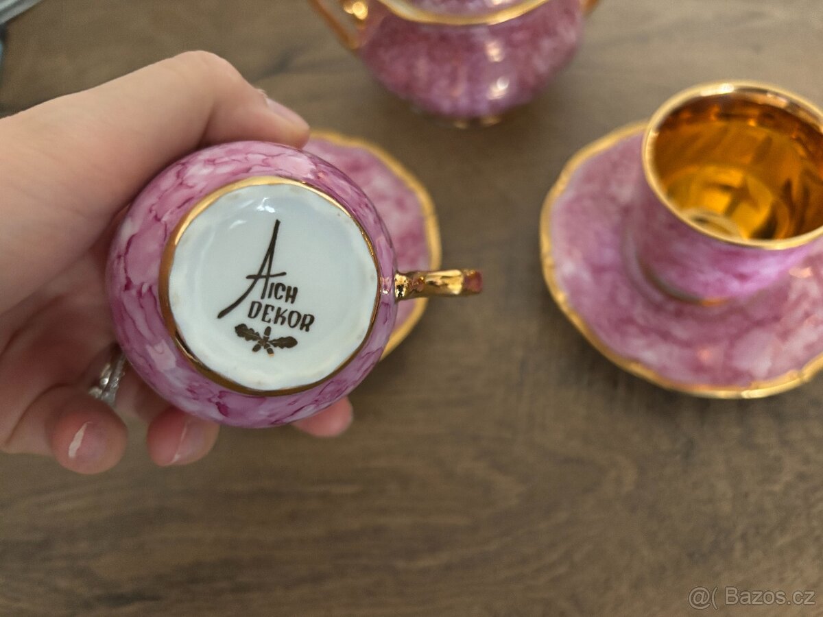 Růžový porcelán - šálky s podšálky a cukřenkou - 3