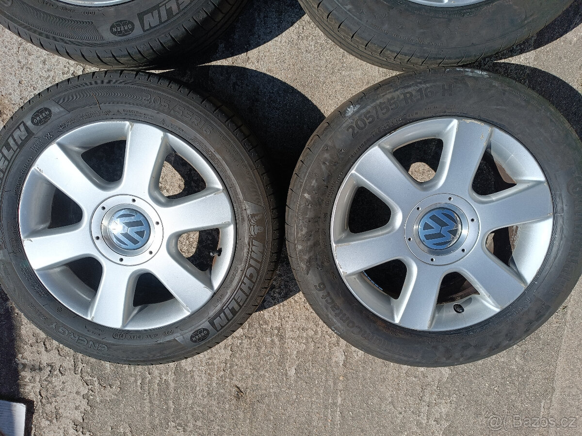 VW Golf 5 - alu disky 6,5x16 et50 + letní 205/55/16 - 3