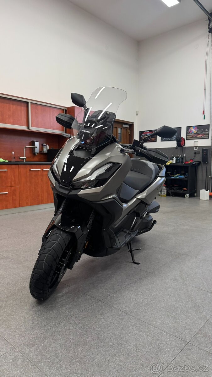 Honda ADV 350 A, najeto 3895km, Záruka 6let, 2025 - 3