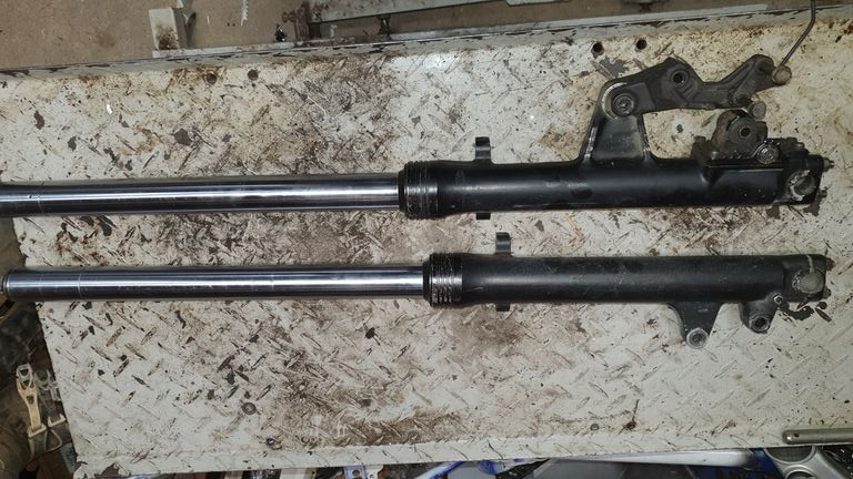 Náhradní díly z HONDA VF750F Interceptor - 3