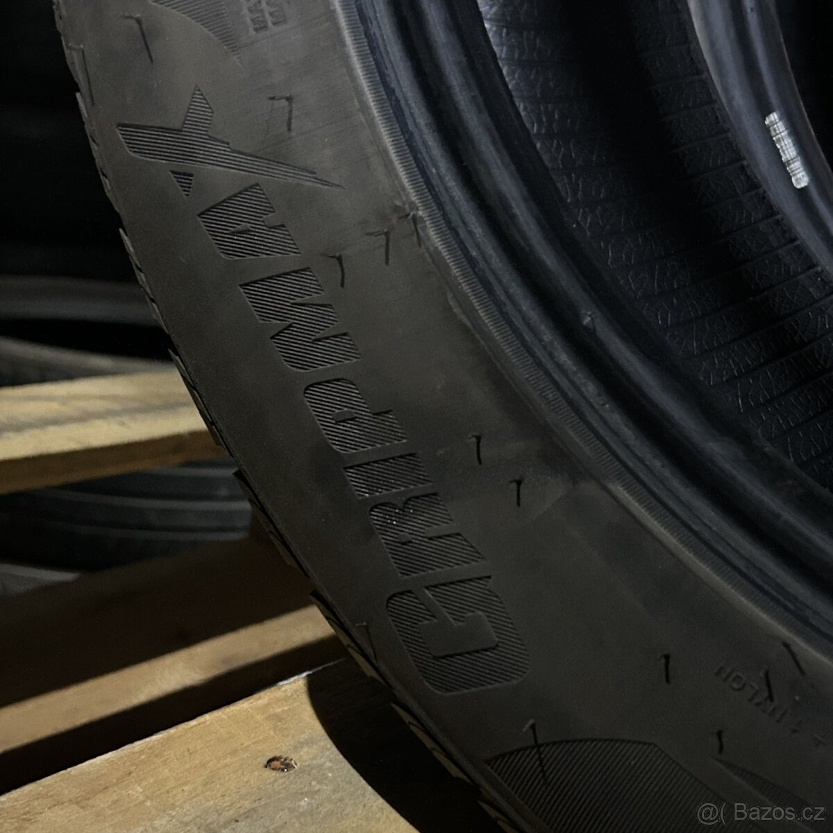 Zimní pneu 235/55 R19 105W Gripmax 7mm - 3