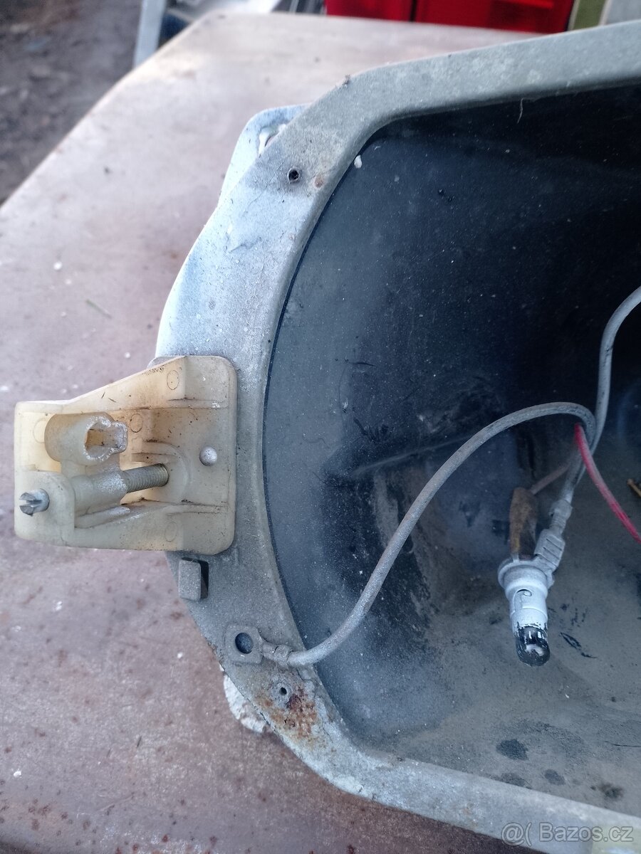 Škoda 120L 130L Rapid držáky, hrnce velkých světel - 3