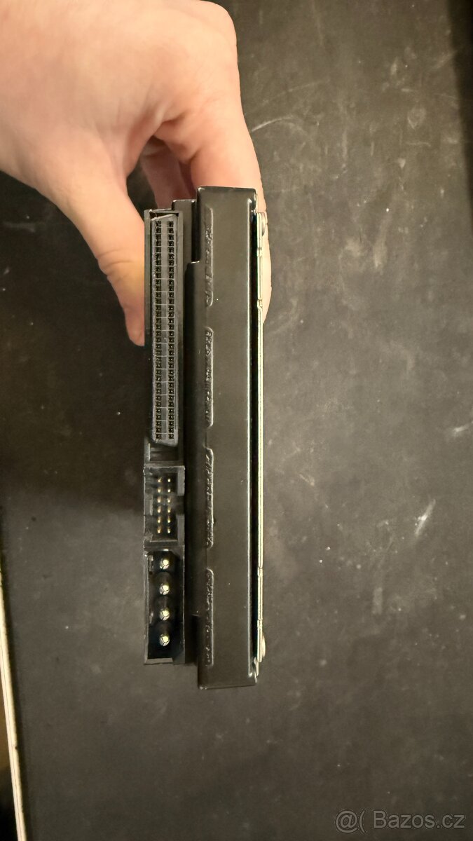 Pevné disky Hitachi Ultrastar + řadič - 3