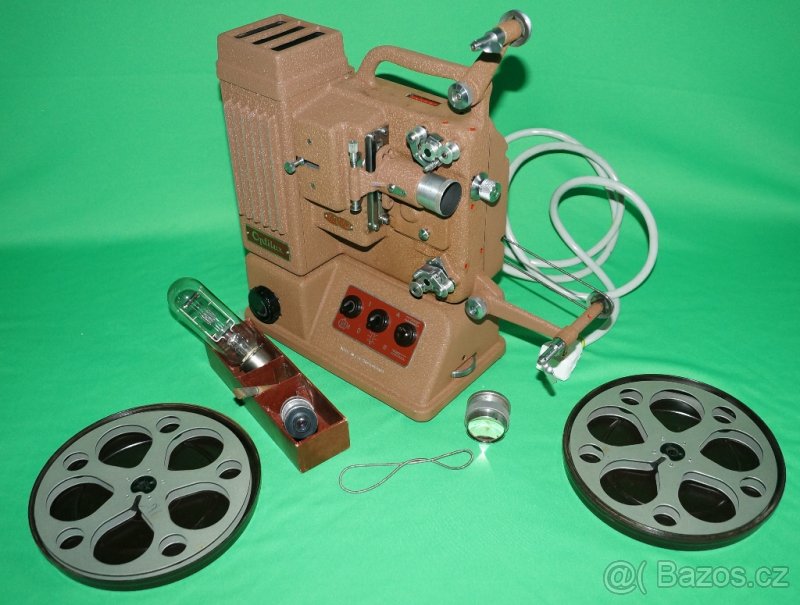 Promítačky retro - 3