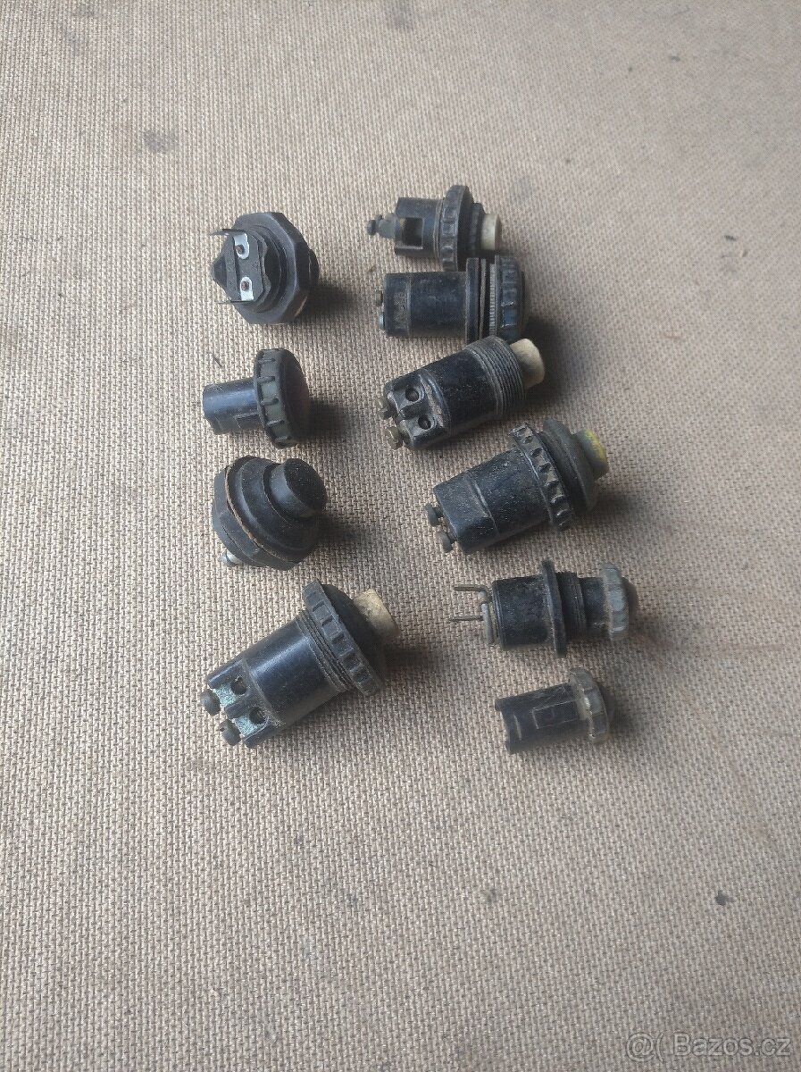 Kontrolky, spínače, vypínač - 3