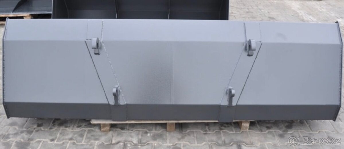 Lžíce na traktor - 3