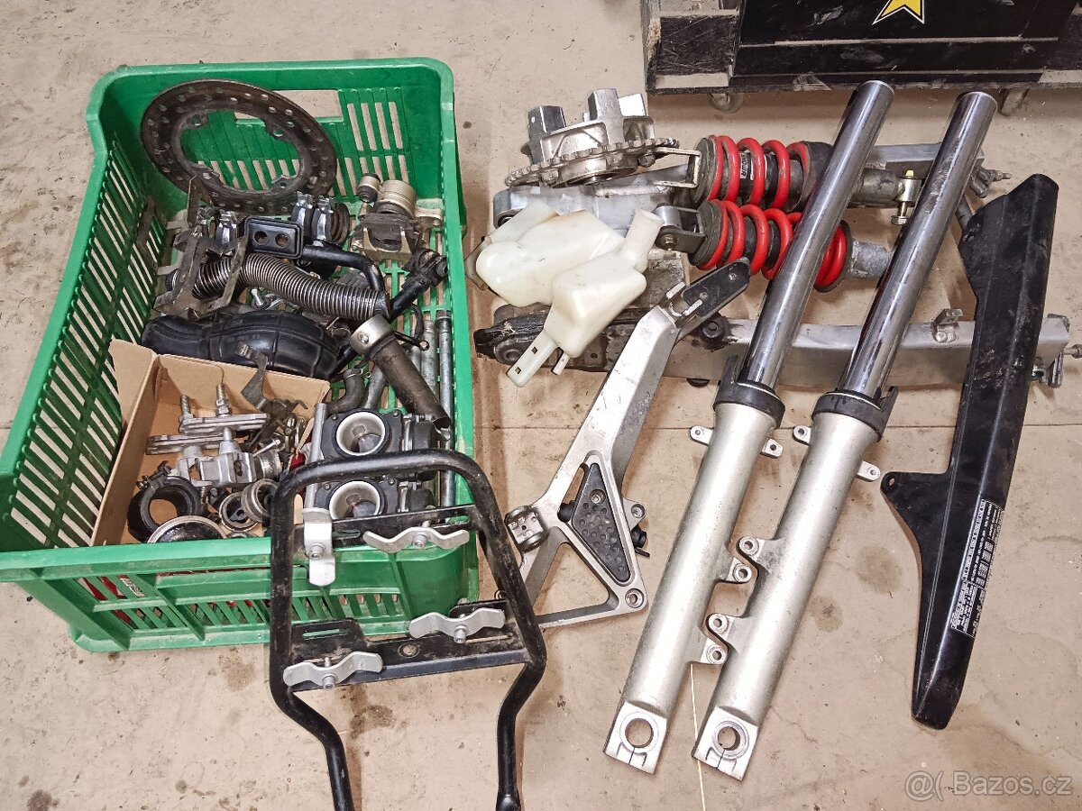 Díly Hornet 600f - 3