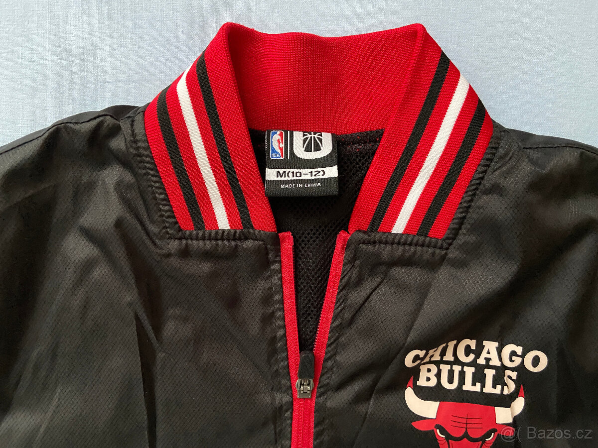 Chlapecká bunda Chicago Bulls, jako nová, na 10-12 let. - 3