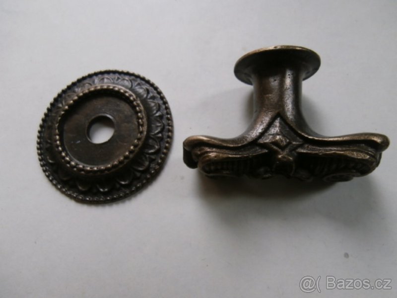 Trezor starožitný popelka replika kliky za 1.000 kč - 3