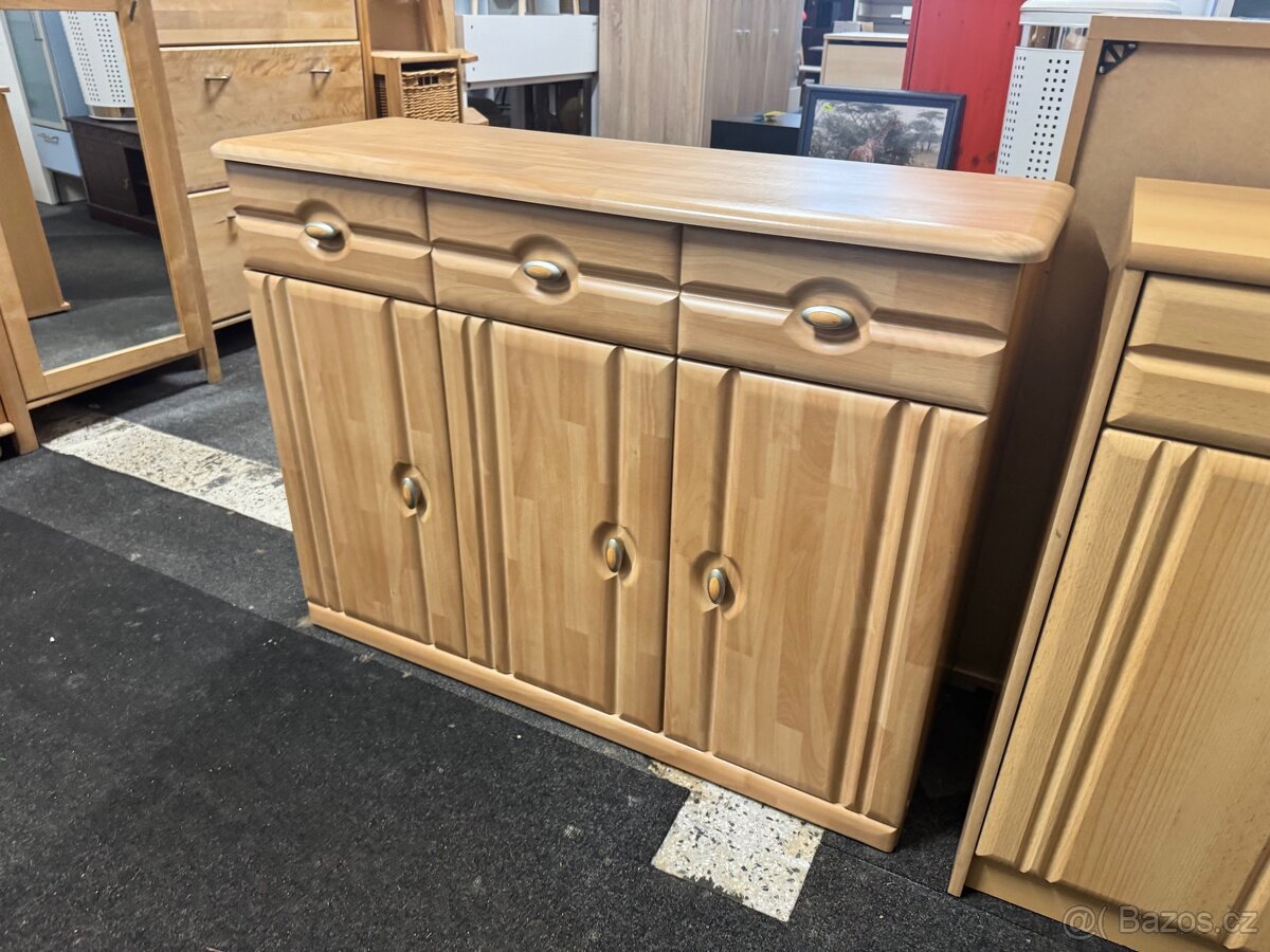 Hezká komoda se šuplíky a dveřmi dekor Buk - 3