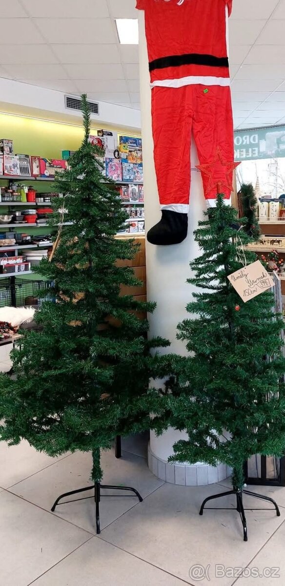 Vánoční stromek 150cm včetně stojanu - 3
