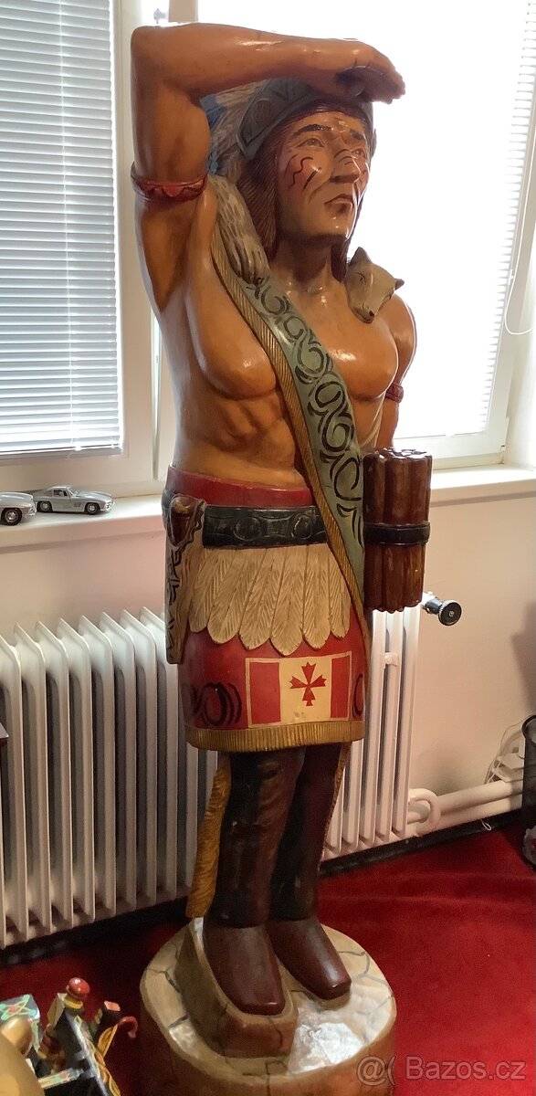 Stará dřevěná socha Indiána 180cm - 3
