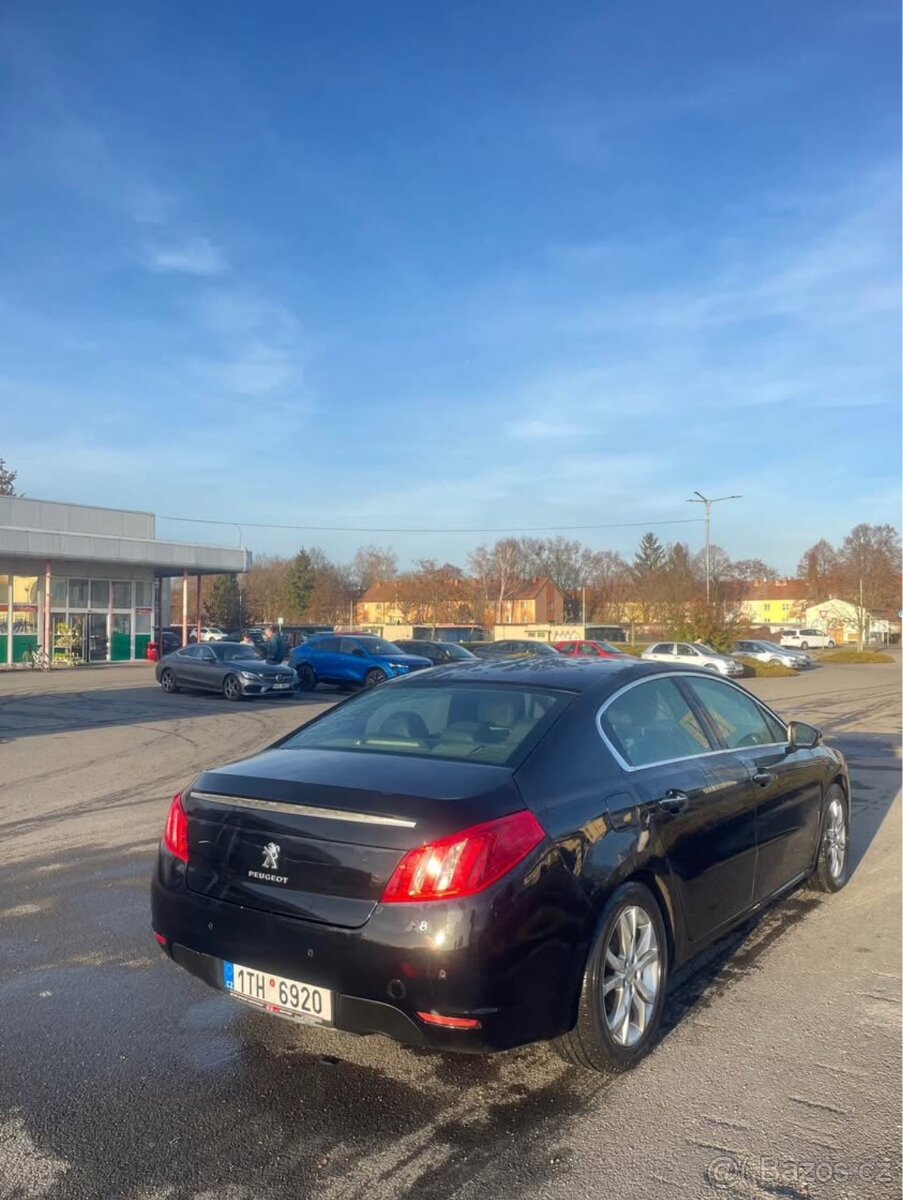 Peugeot 508 RXH(HYbrid4) - 3