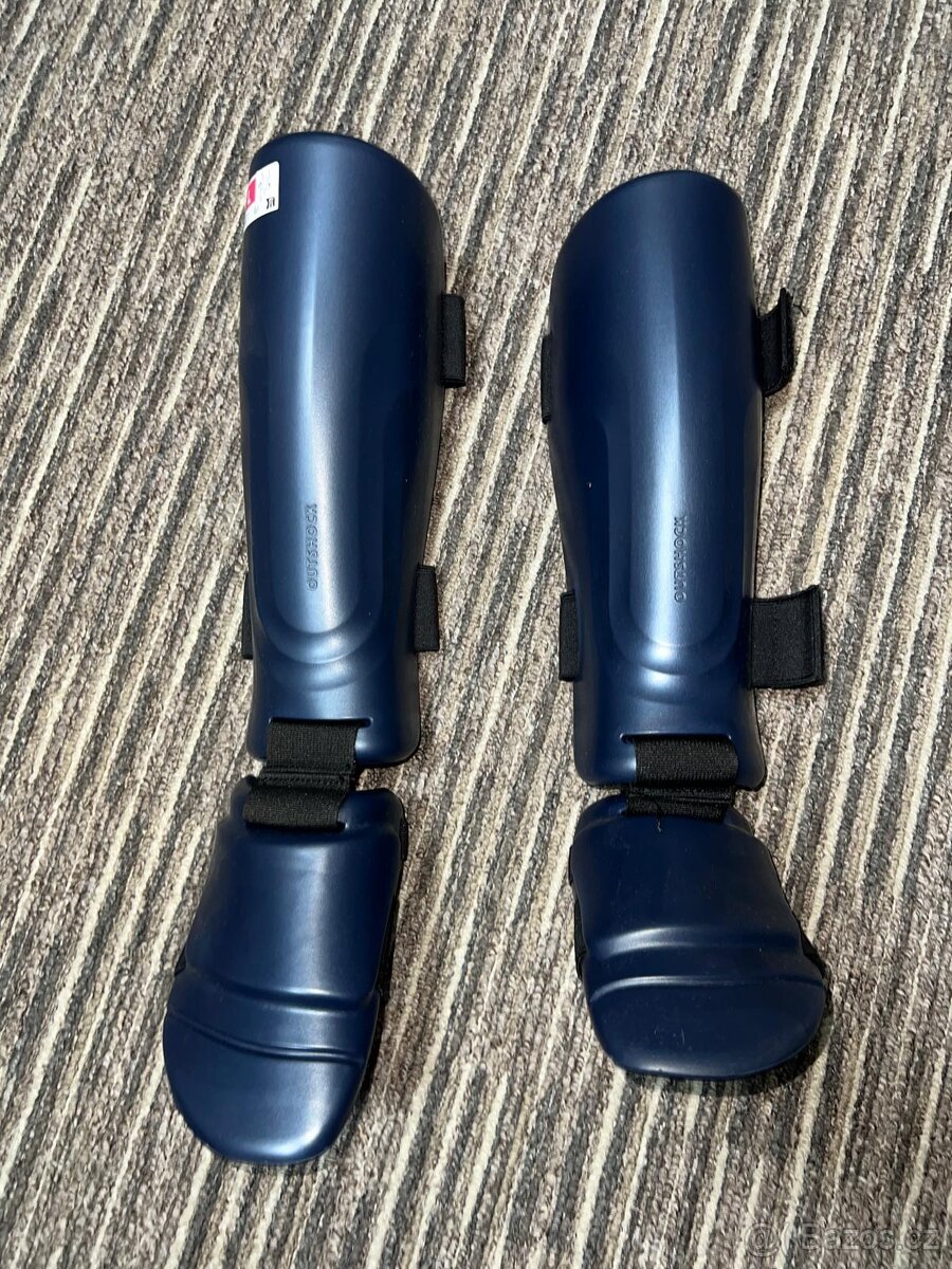 Rukavice 10 + chrániče holení L - 3