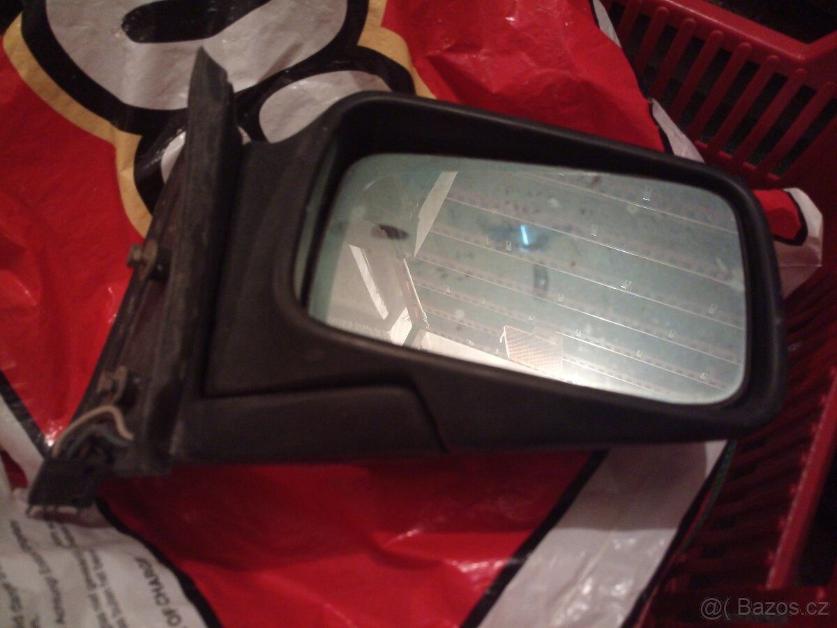 BMW 5 - e28 - náhradní díly veterán - 3