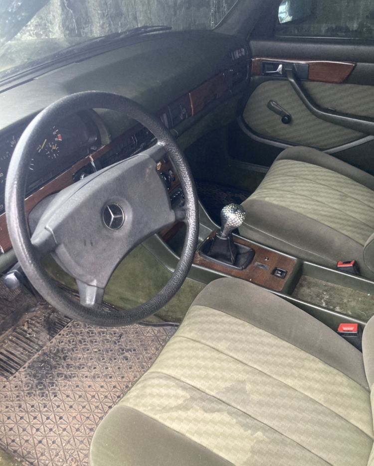Mercedes 126 - 3